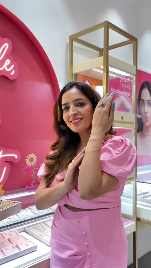 Instagram post by @nids_style_secret for Mia by Tanishq. Caption reads: [...] deserve everyday divas 💎✨ Exploring MIA by....