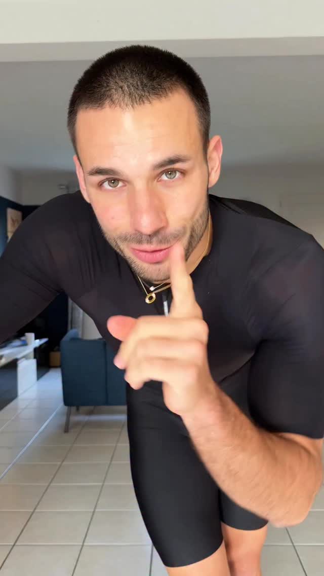 Instagram post by @vallcharles for NordicTrack. Caption reads: 🇫🇷 Voici mon nouveau coup de cœur, qui....