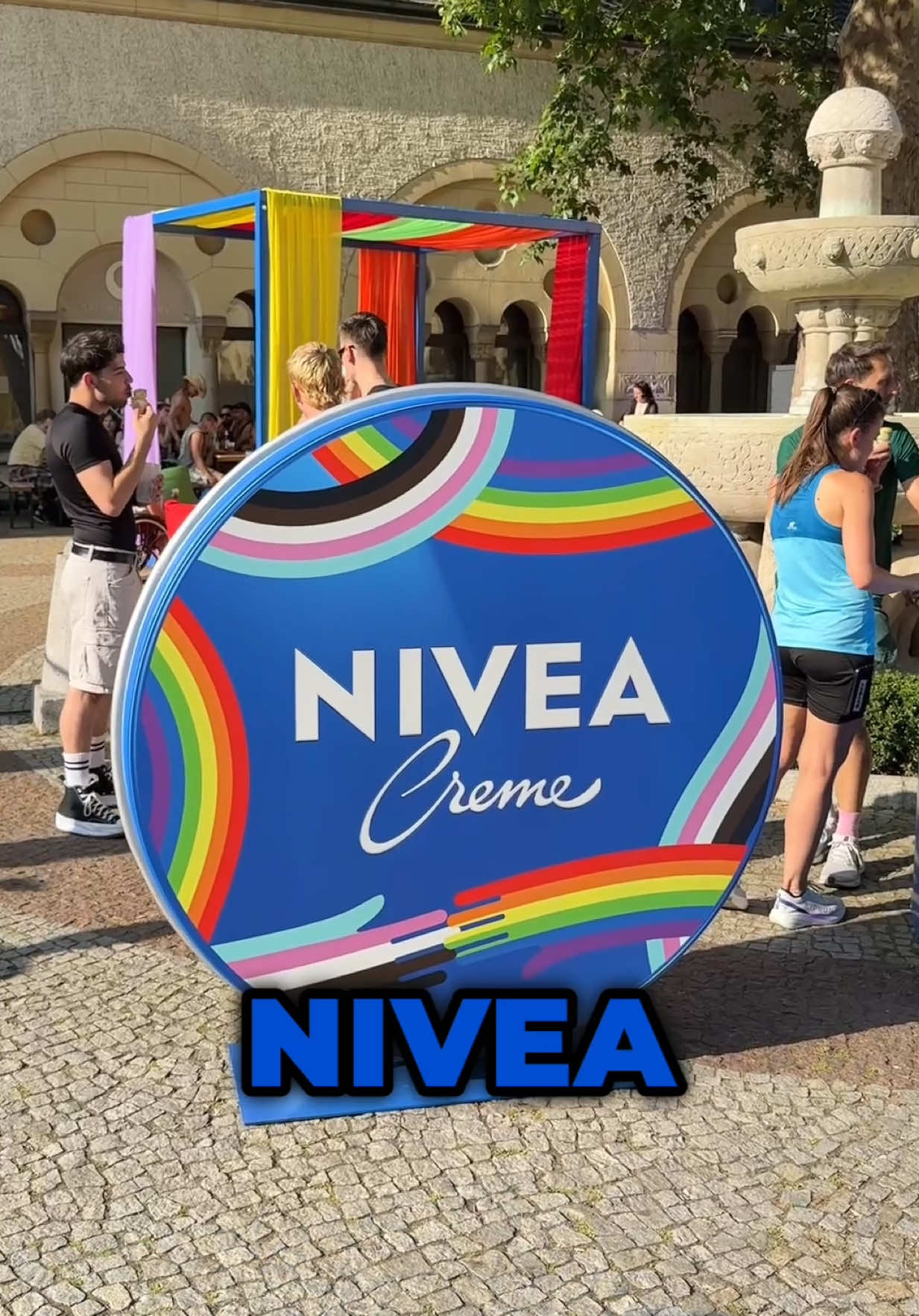 TikTok post by @colorowyy for Nivea. Caption reads: Świetnie się bawiłem na strefie NIVEA PRIDE na....