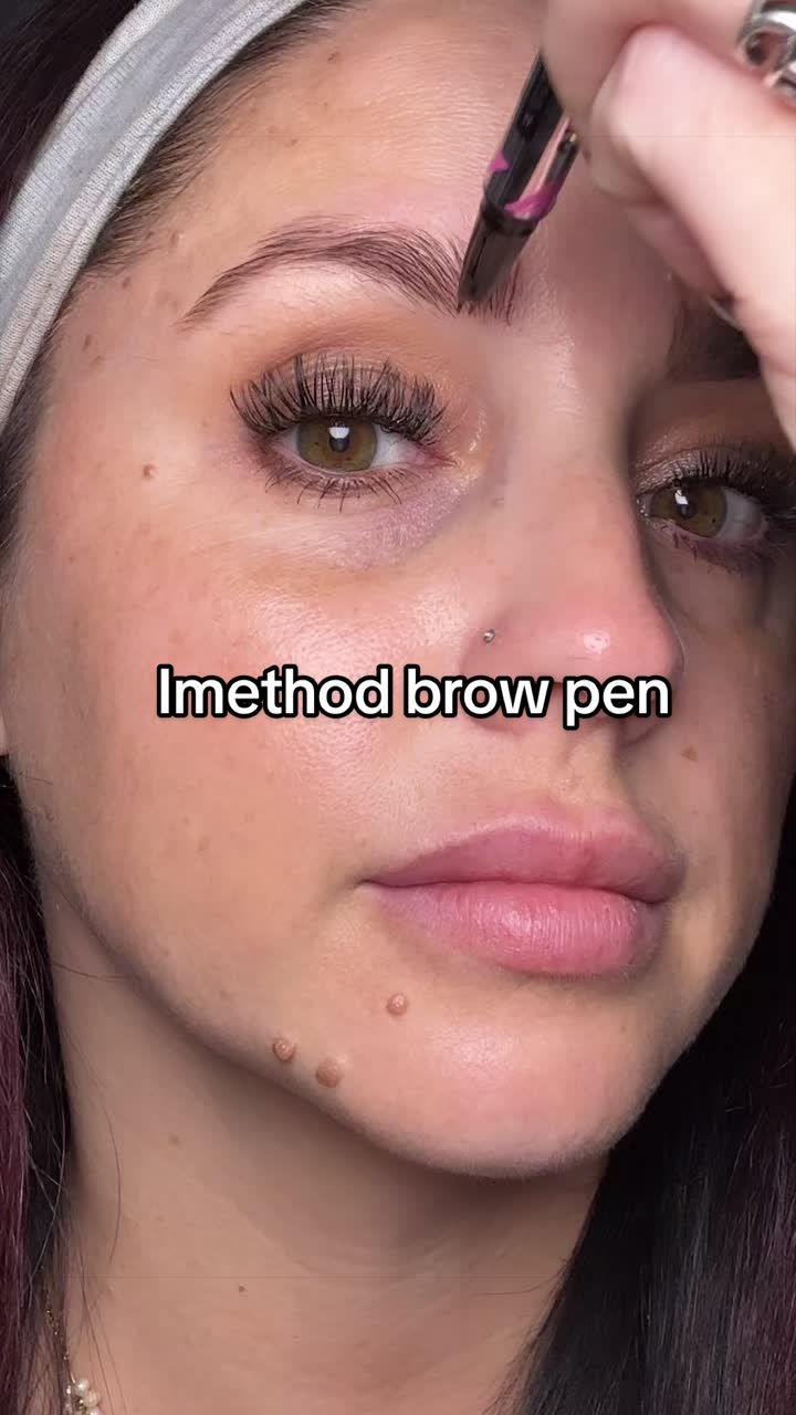 TikTok post by @jessicadadlani for iMethodBeauty. Caption reads: [...] 02 dark brown #tiktokshop #imethodbeauty....