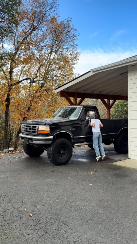 Instagram post by @dadsocial for WhatsApp. Caption reads: 12 hours filled with new friends, amazing food,....