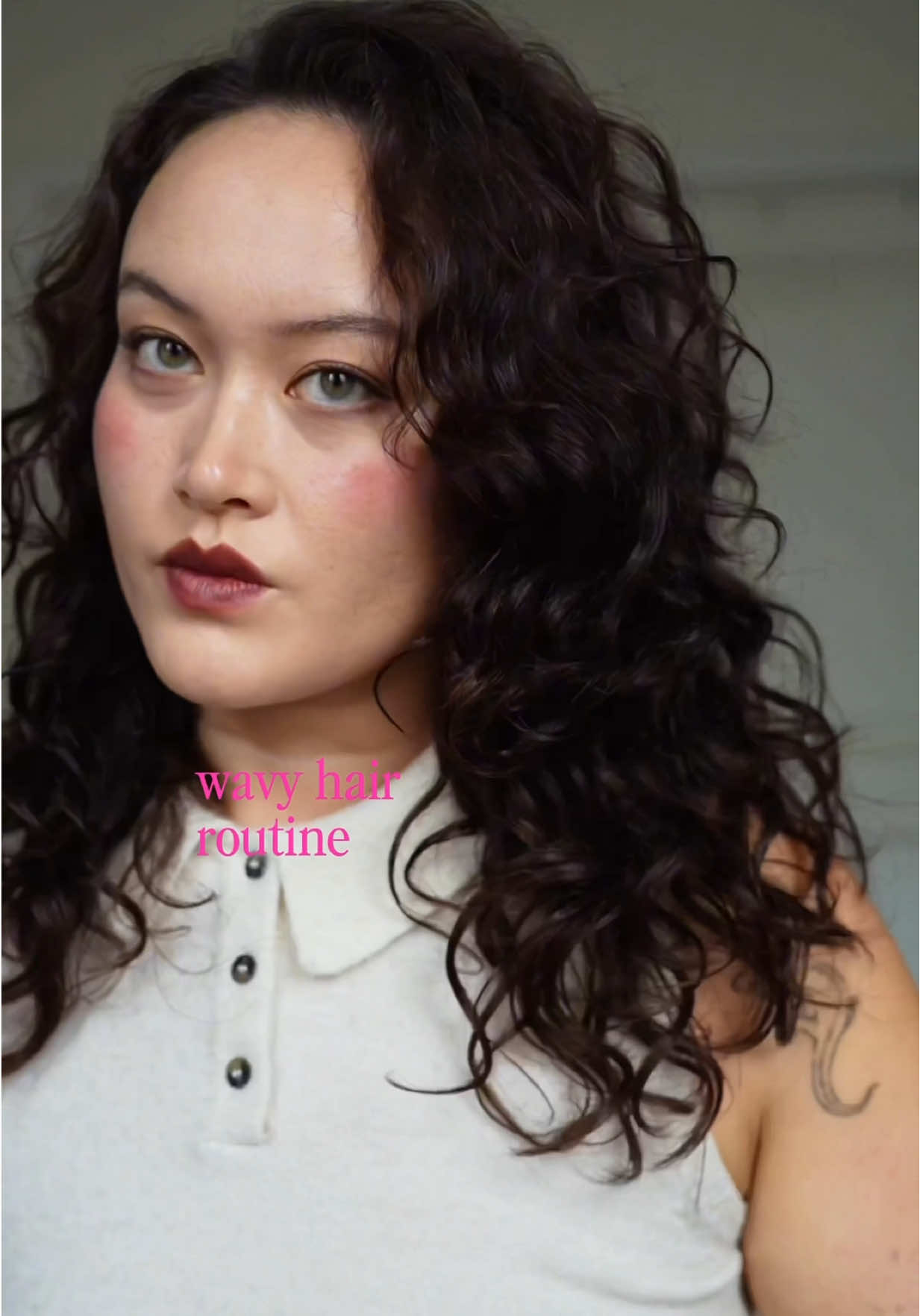 TikTok post by @jamie_janejira for Farouk Systems. Caption reads: How I bring out my natural wavy hair texture.....