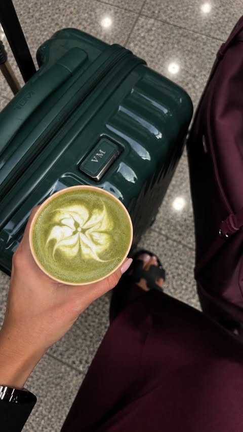 Instagram post by @veronicamuresan for TUMI. Caption reads: Traveling lite with @tumitravel #TUMIPartner....