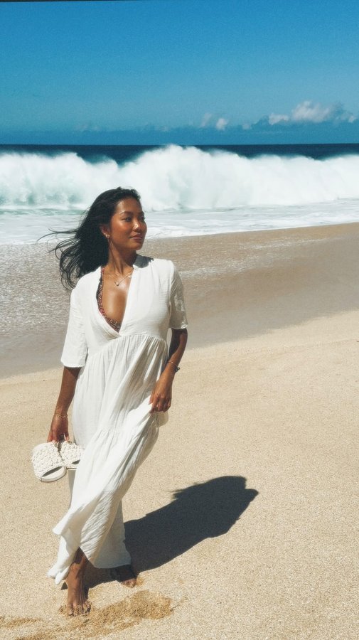 Instagram post by @farina.aguinaldo for MoneyGram. Caption reads: [...] is by sending money through the @moneygram....