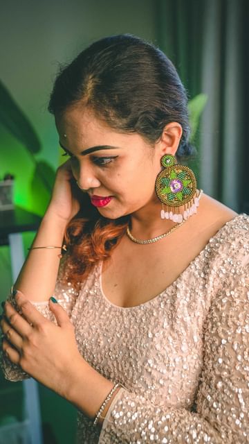 Instagram post by @soamrita for Dorothy Perkins. Caption reads: [...] 😊

Loads of love… to all.

Wearing....