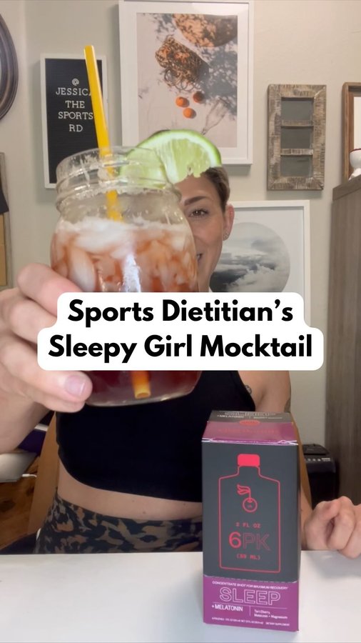 Instagram post by @jessicathesportsrd for Cheribundi. Caption reads: This Sports Dietitian take on the Sleepy Girl....