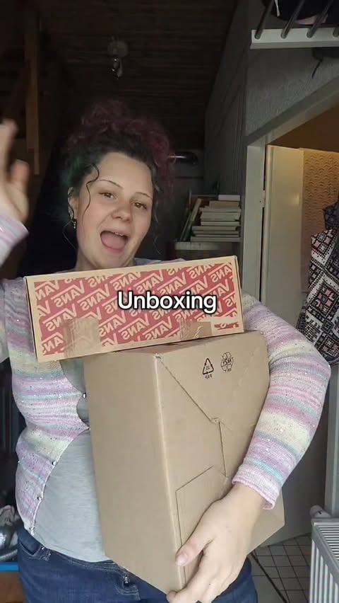 Instagram post by @itslitterlynina for COOLA. Caption reads: #Unboxing @coola #pr #vinted #juicycourture.