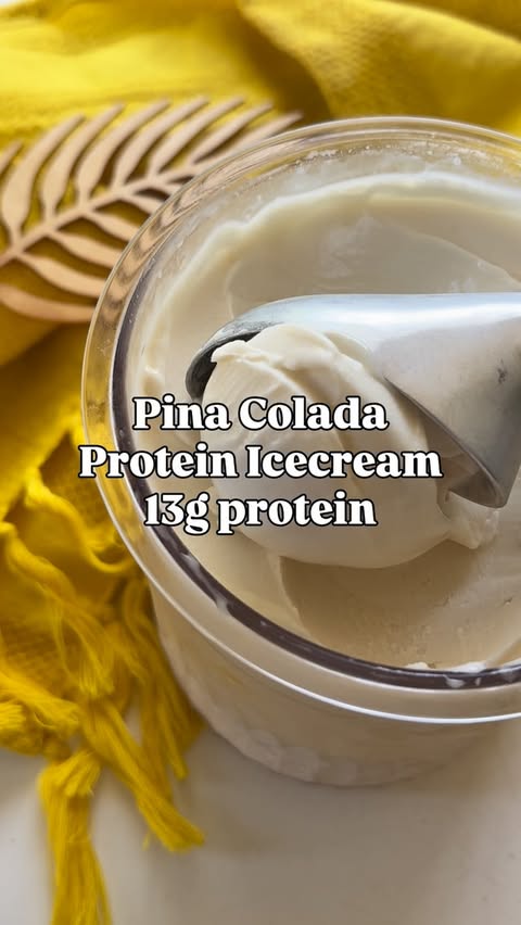 Instagram post by @she_snacks for Bulk Nutrients. Caption reads: [...] Ingredients (serves 4) 🍍60g @bulknutrients....