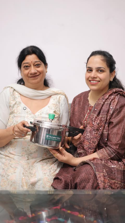 Instagram post by @vagmi0311 for The Indus Valley. Caption reads: Cook smarter with the Indus Valley @theindusvalley....