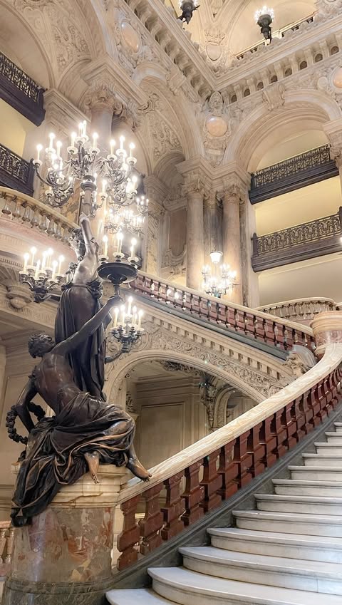 Instagram post by @softvintagedreams for LaceMade. Caption reads: [...] the Opera 🦢🥀 Both outfits gifted by....