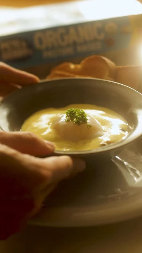 Instagram post by @potatoislike for Pete & Gerry's. Caption reads: Soft Poached Eggs with Mushrooms and Sabayon 

For....