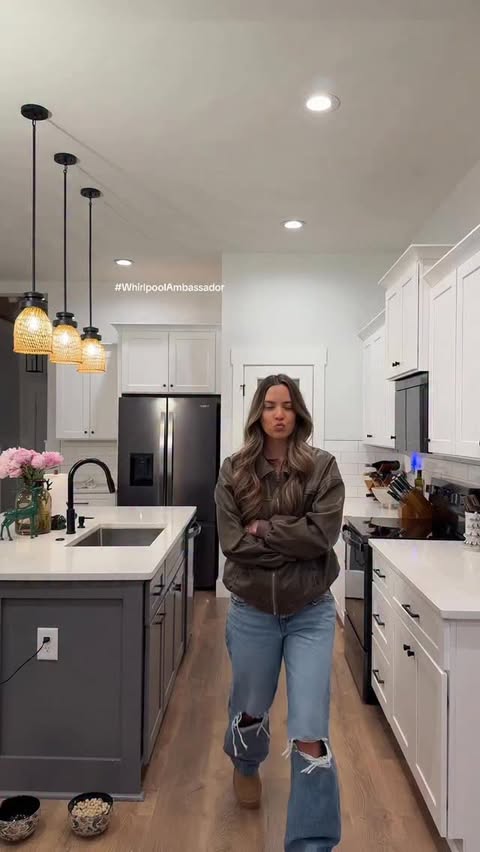 Instagram post by @jesssskinsey for Whirlpool. Caption reads: [...] husband that I’m a star host with the....