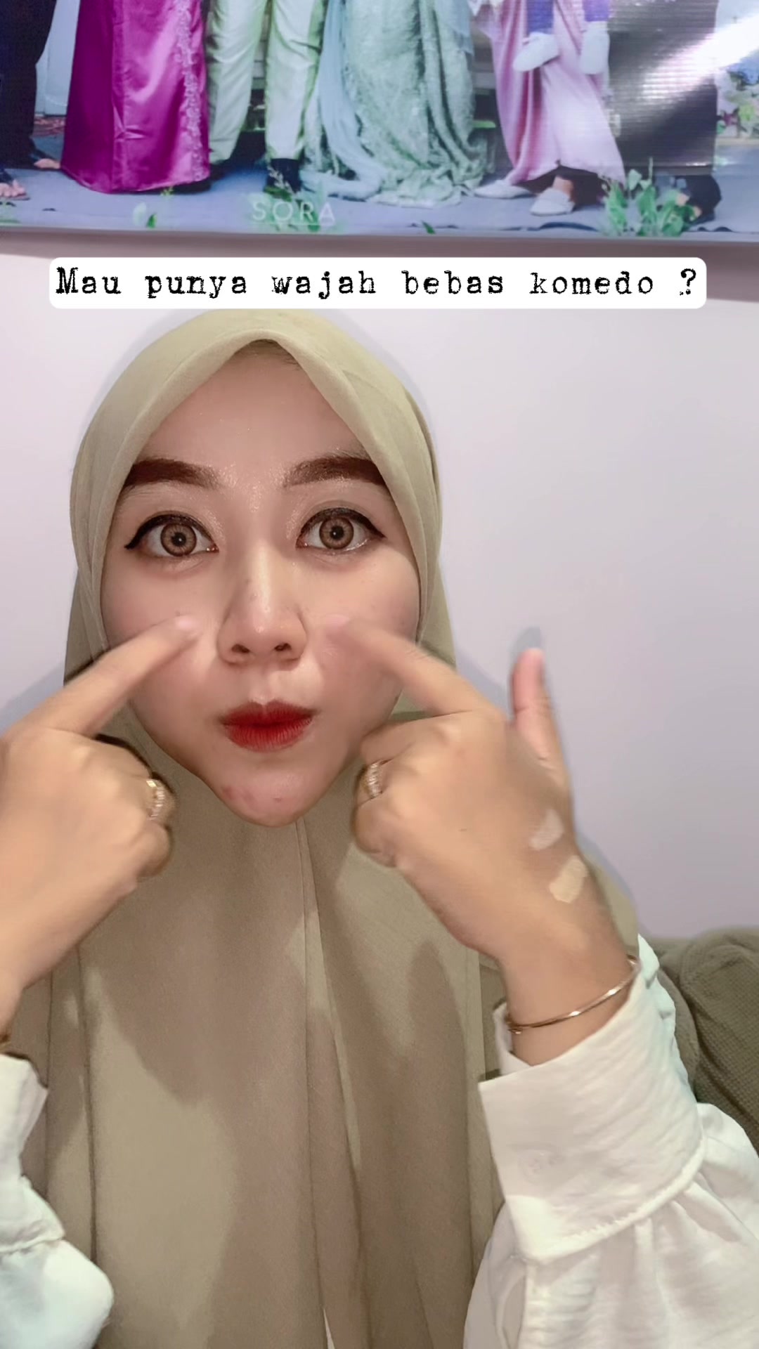 TikTok post by @itsmaharani9 for Breylee Indonesia. Caption reads: Mau bebas dari komedo nih gunain produk dari....