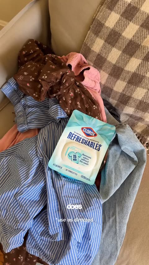 Instagram post by @elliewfrazier for Clorox. Caption reads: #ad @clorox Refreshables = toss it in the dryer....