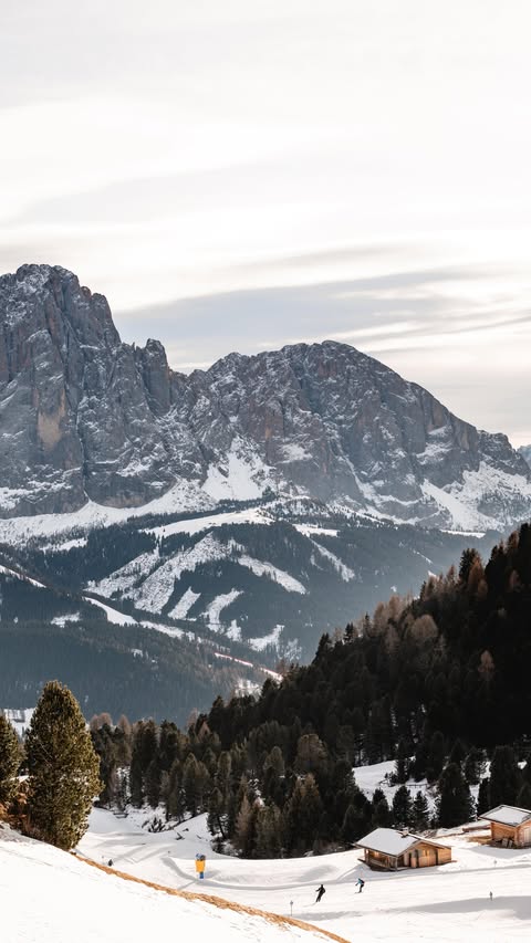 Instagram post by @sarahdegheselle for Südtirol | Alto Adige | South Tyrol. Caption reads: Last week I went on a winter holiday in South....