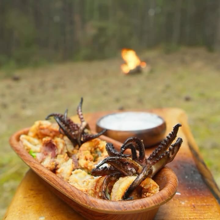 Instagram post by @steak_tm for The Nikos Knife. Caption reads: [...] 🤤🎣

Effortlessly Sliced with ‘The Nikos....