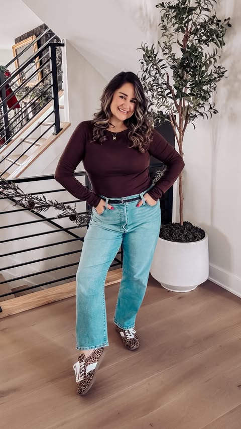 Instagram post by @hey.ashley.rae for PUMIEY. Caption reads: When your top is this soft, every outfit is a....