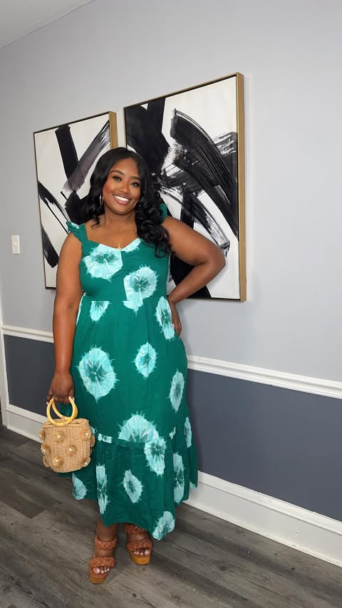 Instagram post by @tiffythefashionslayer for Lane Bryant. Caption reads: My friends at @lanebryant are getting ya girl....