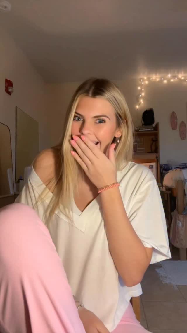 Instagram post by @alaina.bludworth for Freestyle Watches. Caption reads: I 🩷 @freestylewatches ! 

#florida #sharkwatch....