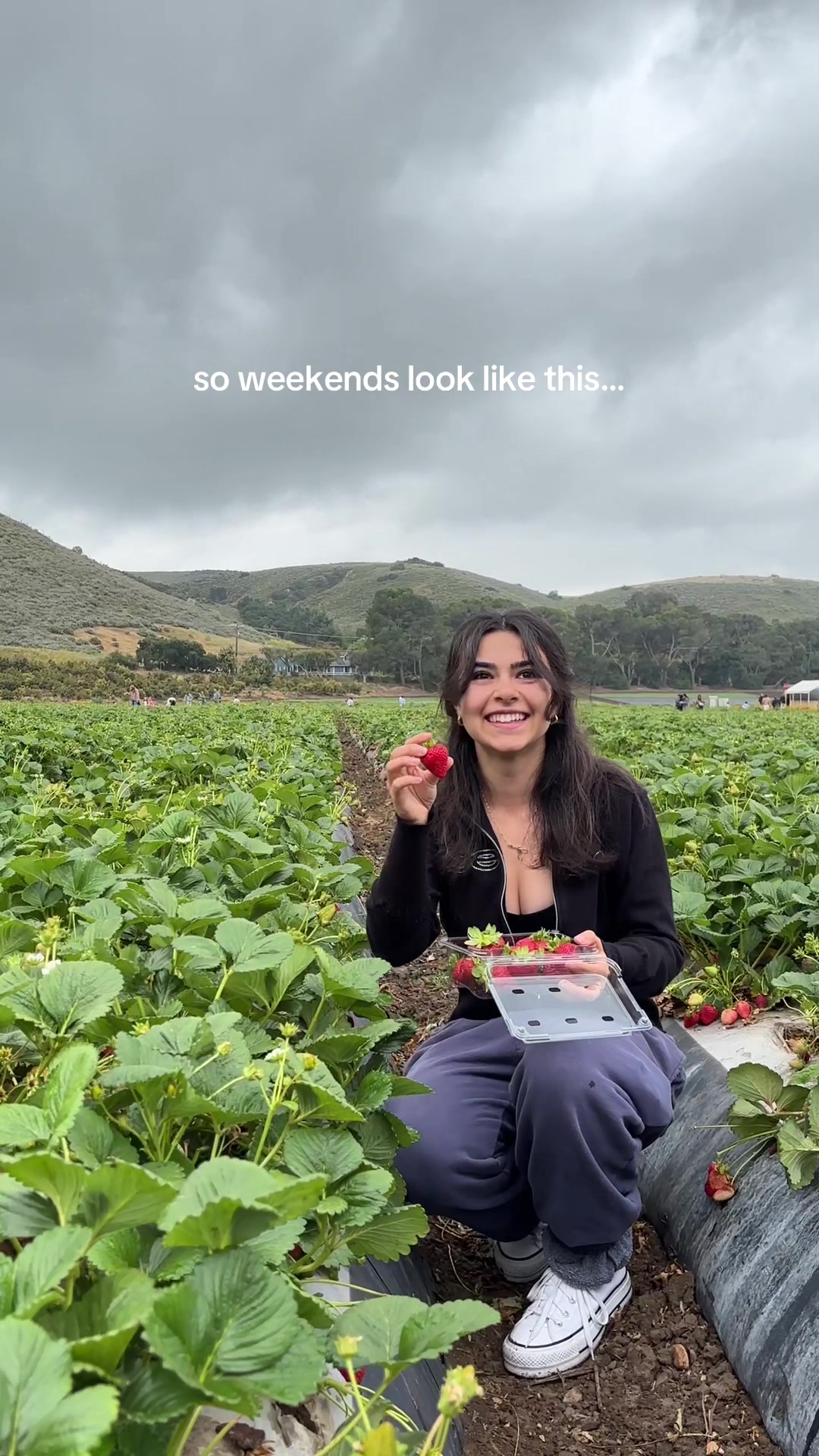 TikTok post by @mahakhamidd for Bloom Nutrition. Caption reads: i love the weekends 🤗 @Bloom Nutrition....