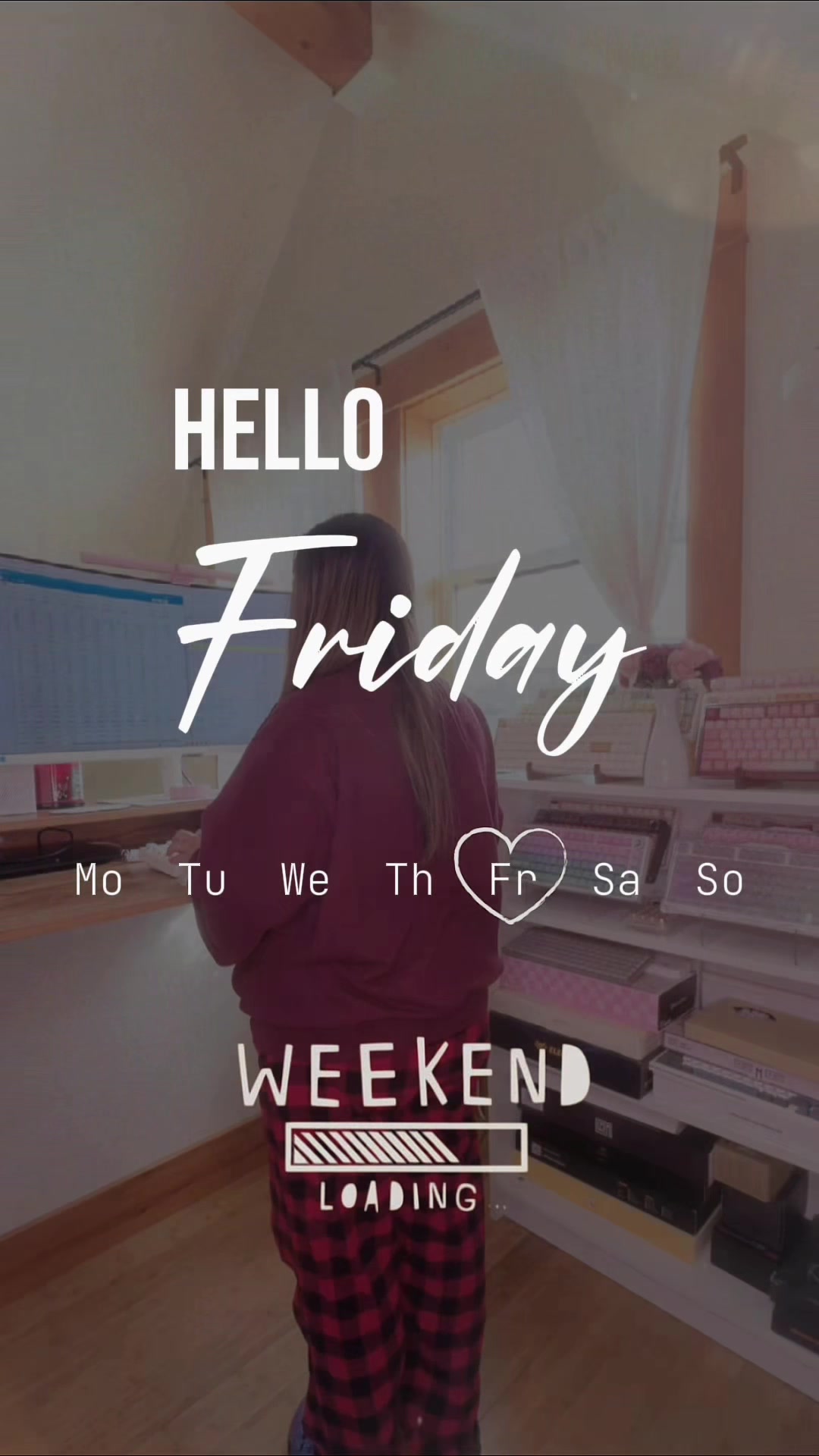 TikTok post by an influencer for Epomaker. Caption reads: [...] weekend 😅 Keeb of the day: @Epomaker....