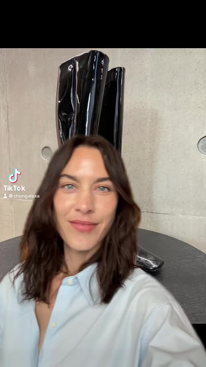 TikTok post by @chungalexa for Vinted. Caption reads: The countdown is very nearly over at 6pm UK time....