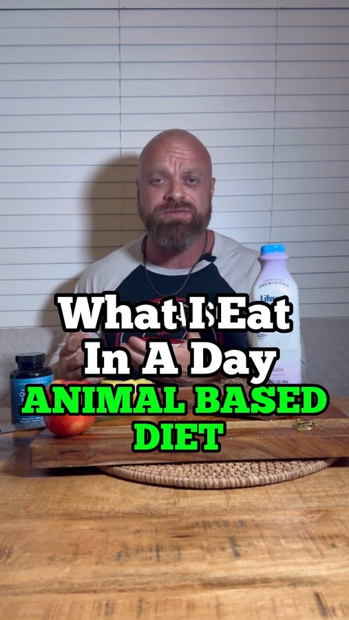 Instagram post by @red5performance for Viva Naturals. Caption reads: An animal based diet has helped me cut weight....