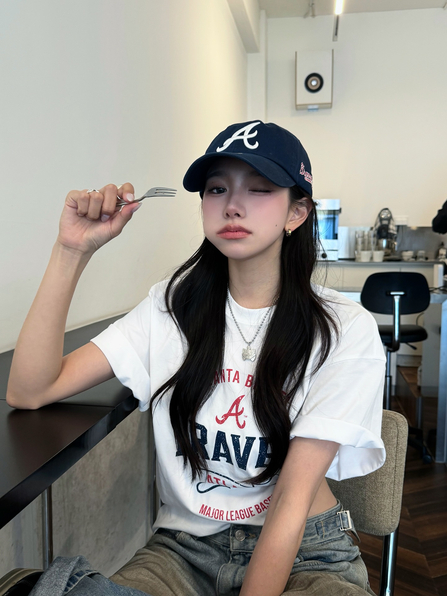 Instagram post by @__ryeong for MLB-KOREA. Caption reads: #ad @mlbkorea @mlbcrew_kr.