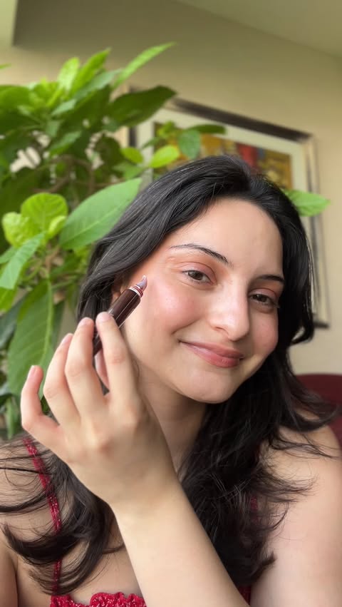 Instagram post by @aryanadalal for Nykaa. Caption reads: [...] 😍 The Aqua Jelly tints are my new favs from....