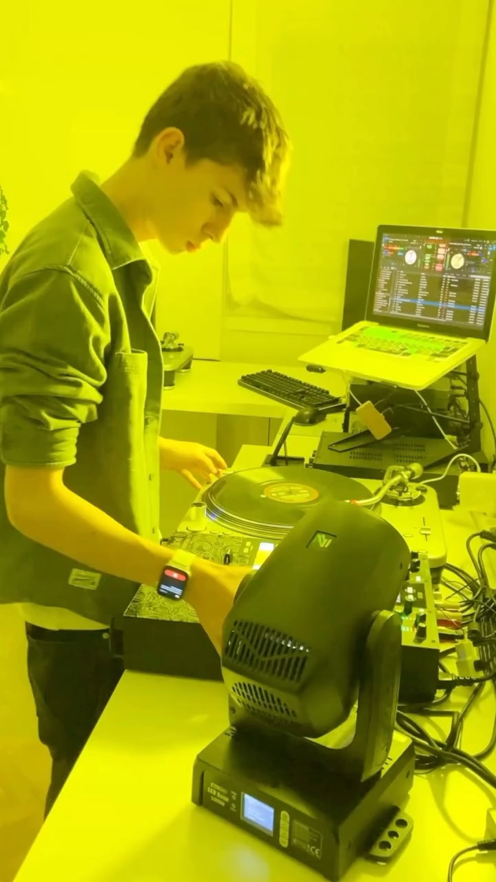 Instagram post by @iamdjricardo for Betopper. Caption reads: First time with my brand new @betopperdirect LB150....