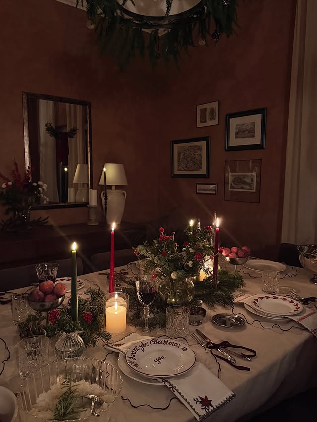 Instagram post by @busepeker for Zara Home. Caption reads: 🥂♥️🎄💫 #reklam.