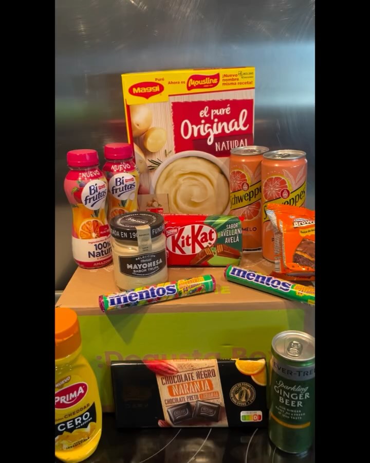 Instagram post by @misprincipesjuanymartin for Degusta Box. Caption reads: Nueva Caja @degustabox (Picoteo)

*Zumo Amazonas....