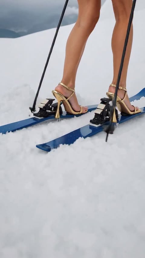 Instagram post by @ilianzut for CULT GAIA. Caption reads: Collaboration with @cultgaia .
A Cult Gaia Holiday....