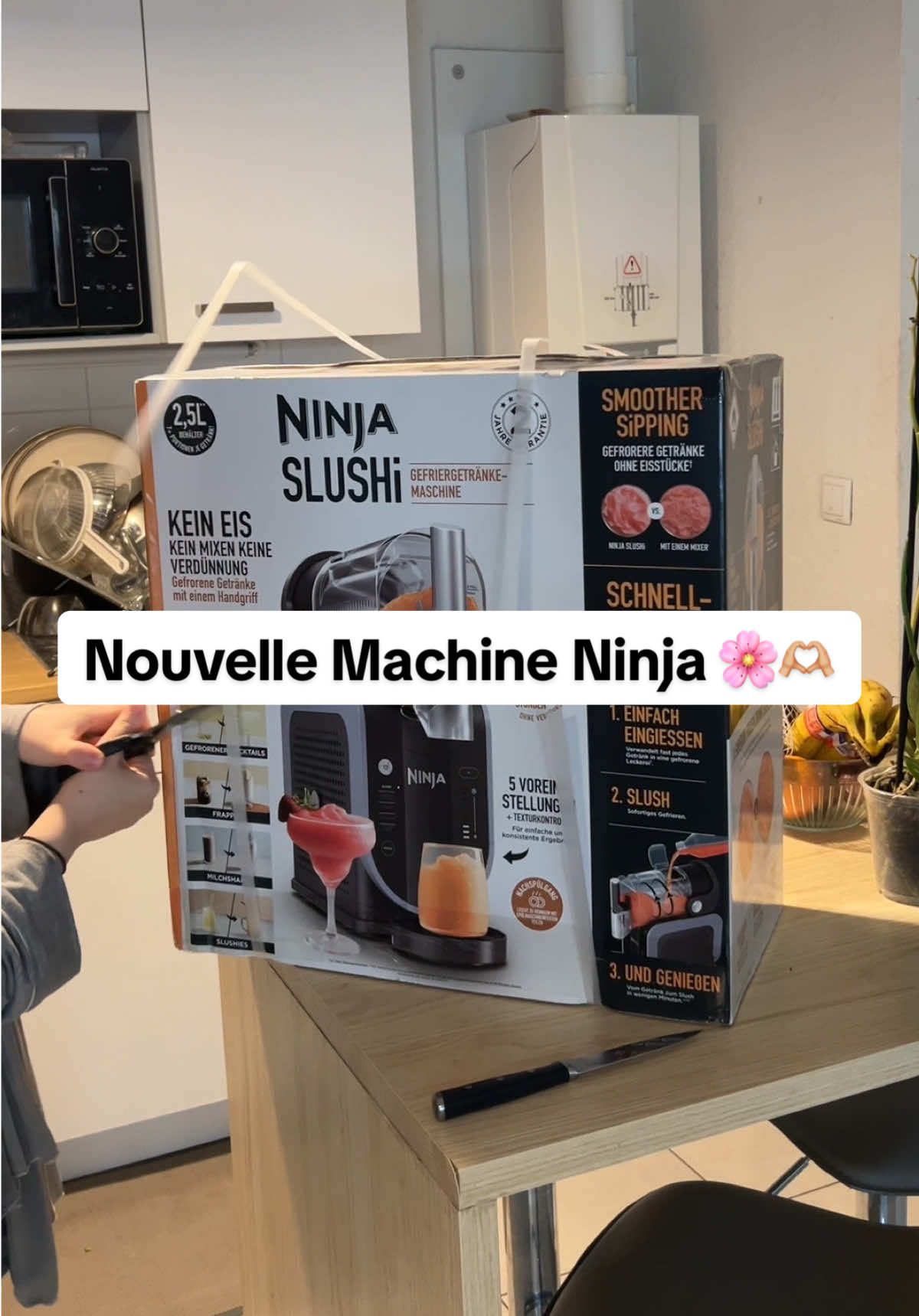 TikTok post by @_laviedemimi for Ninja Kitchen. Caption reads: Ninja SLUSHI @Ninja Kitchen  #assistantematernelle....