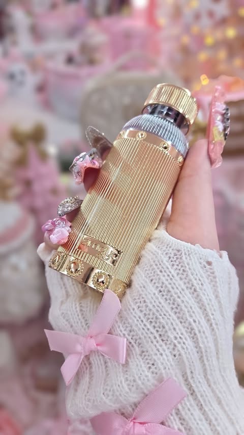 Instagram post by @glamfragranceaddict for Zimaya Perfumes. Caption reads: [...] amazing ESSENTIAL from @zimayaperfumes....