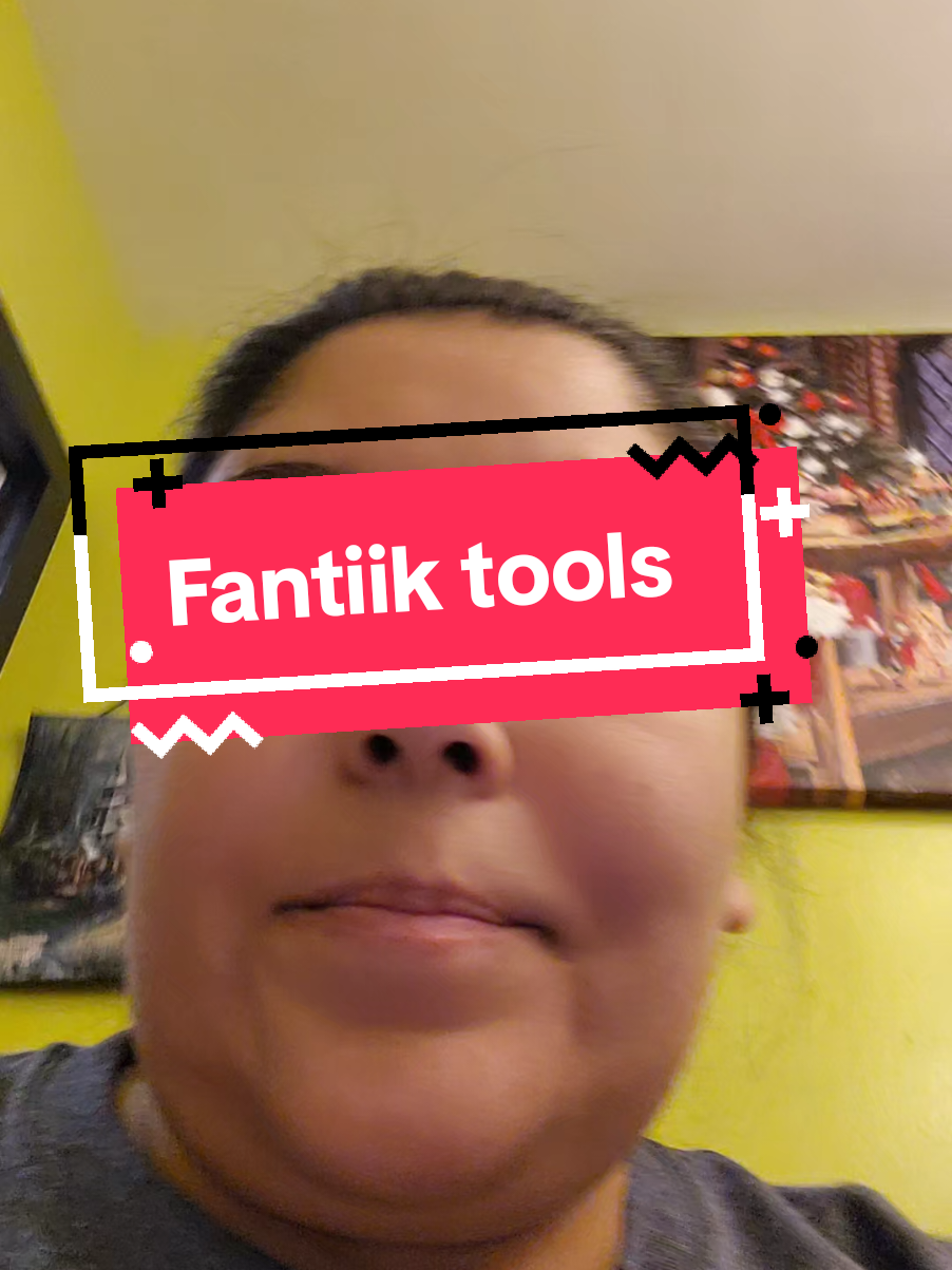 TikTok post by @valexia85 for Fanttik. Caption reads: @Fanttik #trending #viraltiktok #latina #comedian....