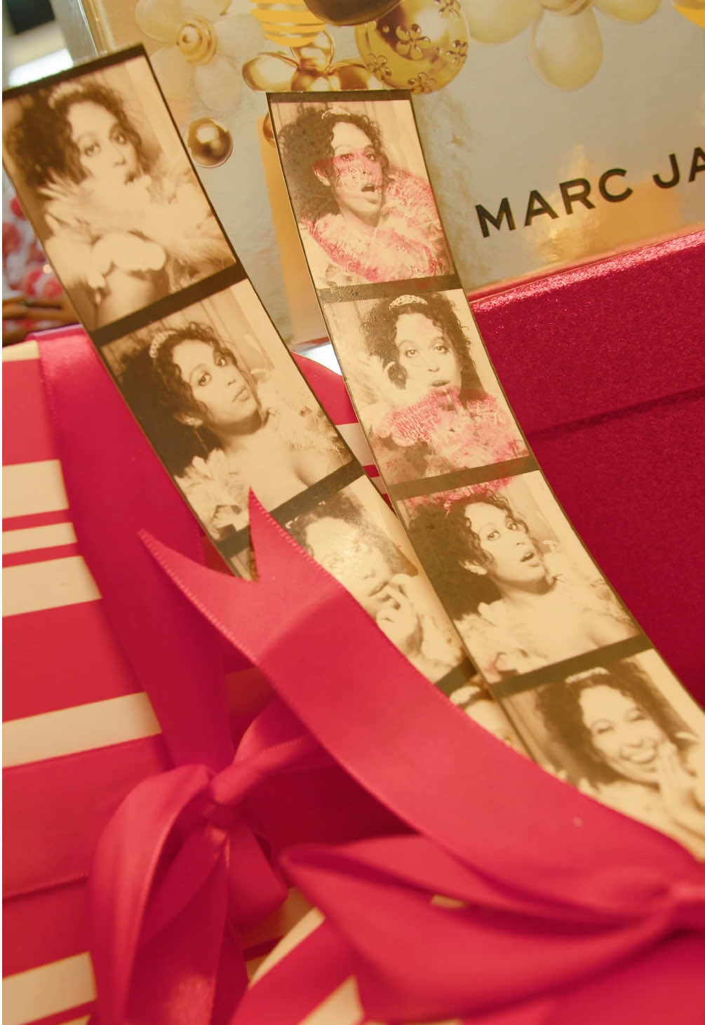 TikTok post by @saritacuer for Marc Jacobs Fragrances. Caption reads: [...] like marc jacobs). 🌼👛 #ad....