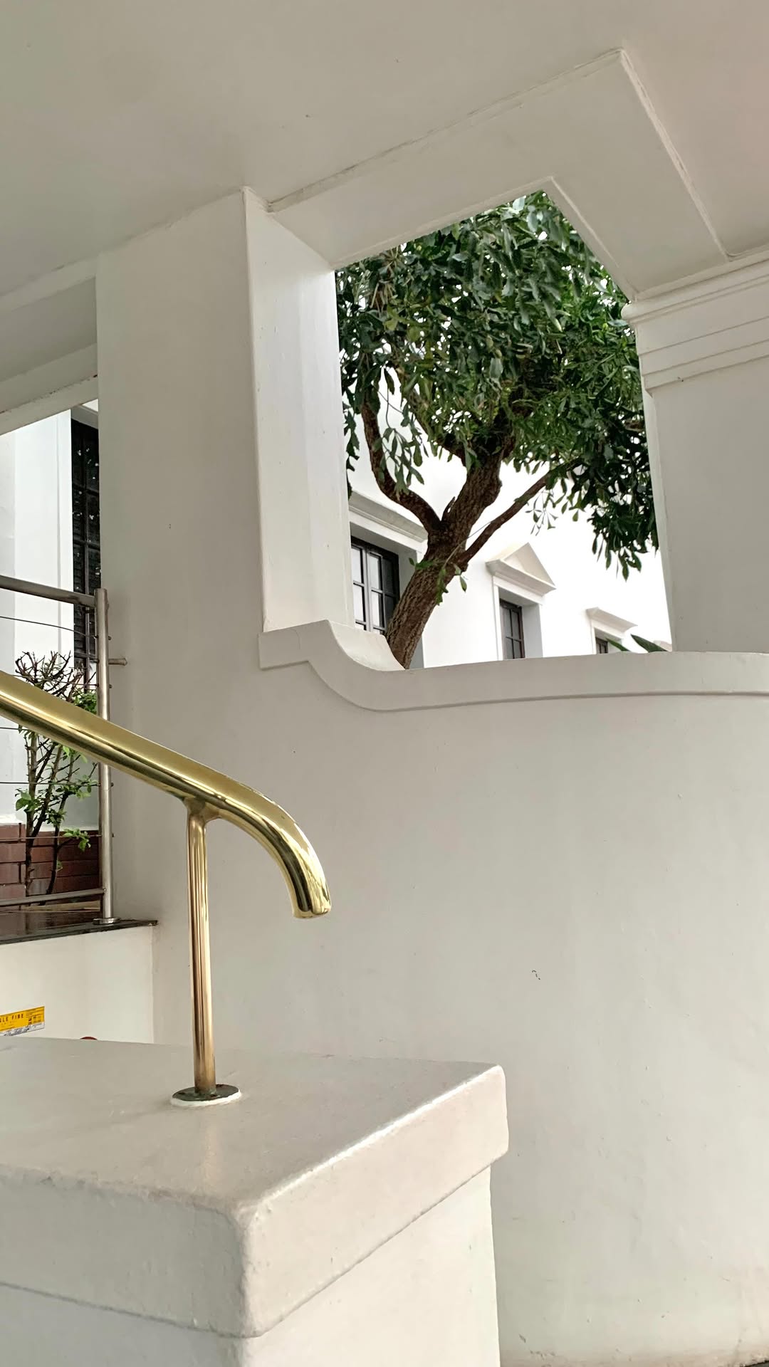 Instagram post by @pamzokuhle for ellesse. Caption reads: How to style LSR trainer. #ellesse.