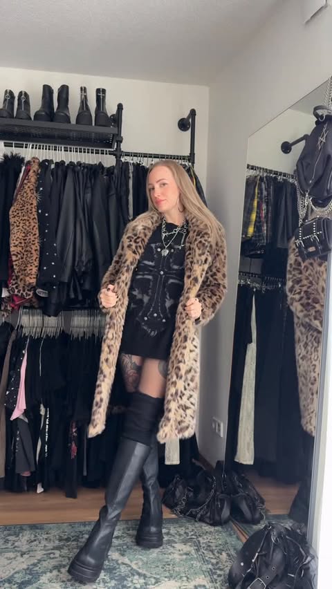 Instagram post by @shelly.curry for Demonia Shoes. Caption reads: 🖤🖤🖤
.
Sweater, Bag + Necklace @mingalondon....