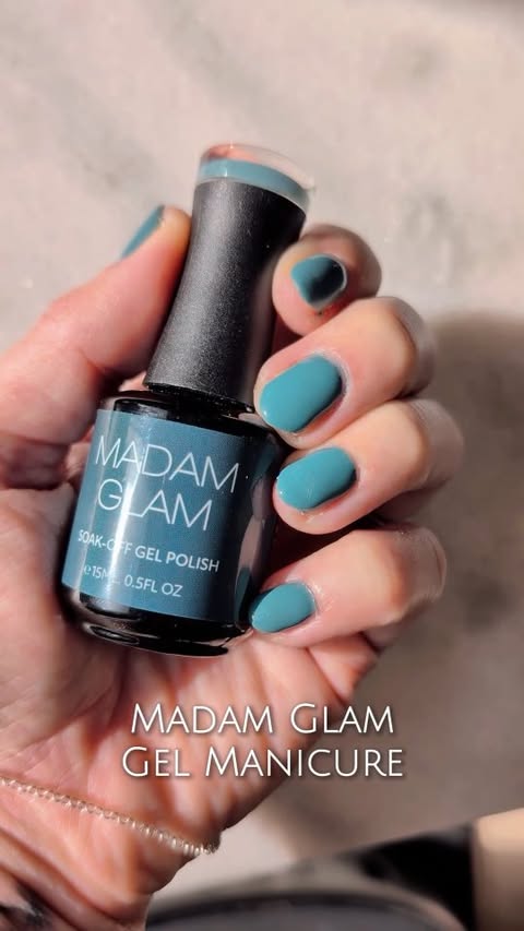 Instagram post by @mamahigdon for Madam Glam. Caption reads: [...] off with my code MAMAHIGDON40 💅🏻 #ad....