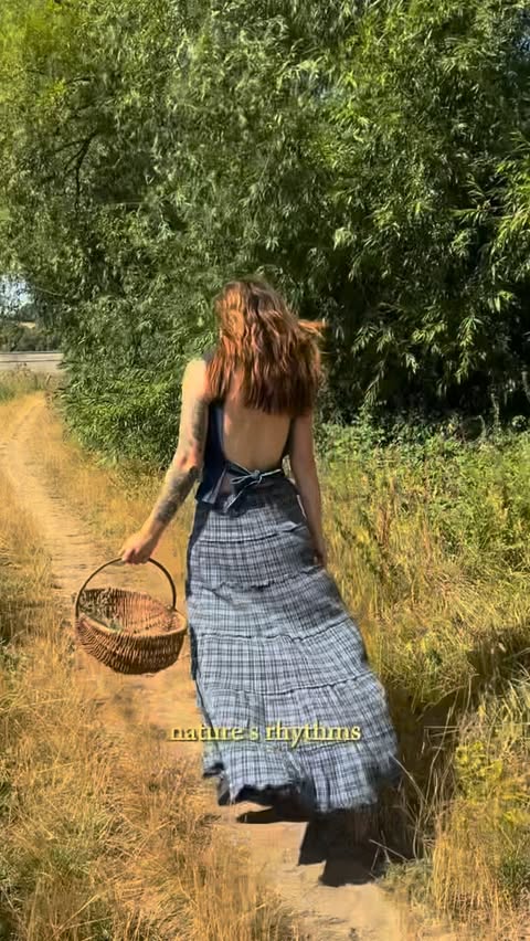 Instagram post by @inthecottagegarden for Anima Mundi Herbals. Caption reads: [...] own body too. I was so happy when....