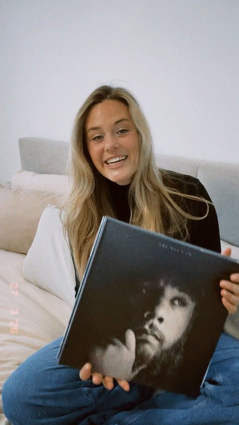 Instagram post by @lauri.gro for Sony Music. Caption reads: [...] a logical sentence. Thank you so much....