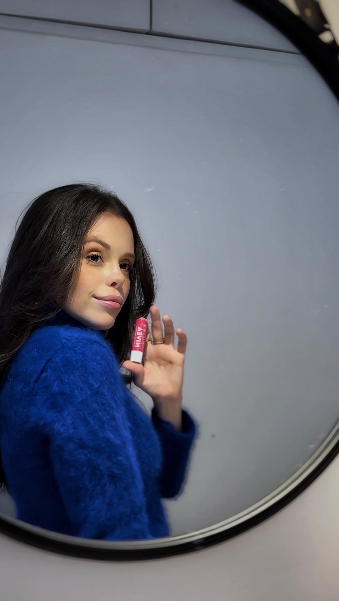 Instagram post by @fabibang for Nivea. Caption reads: Todo mundo pode ser um pouco princesa 
com....