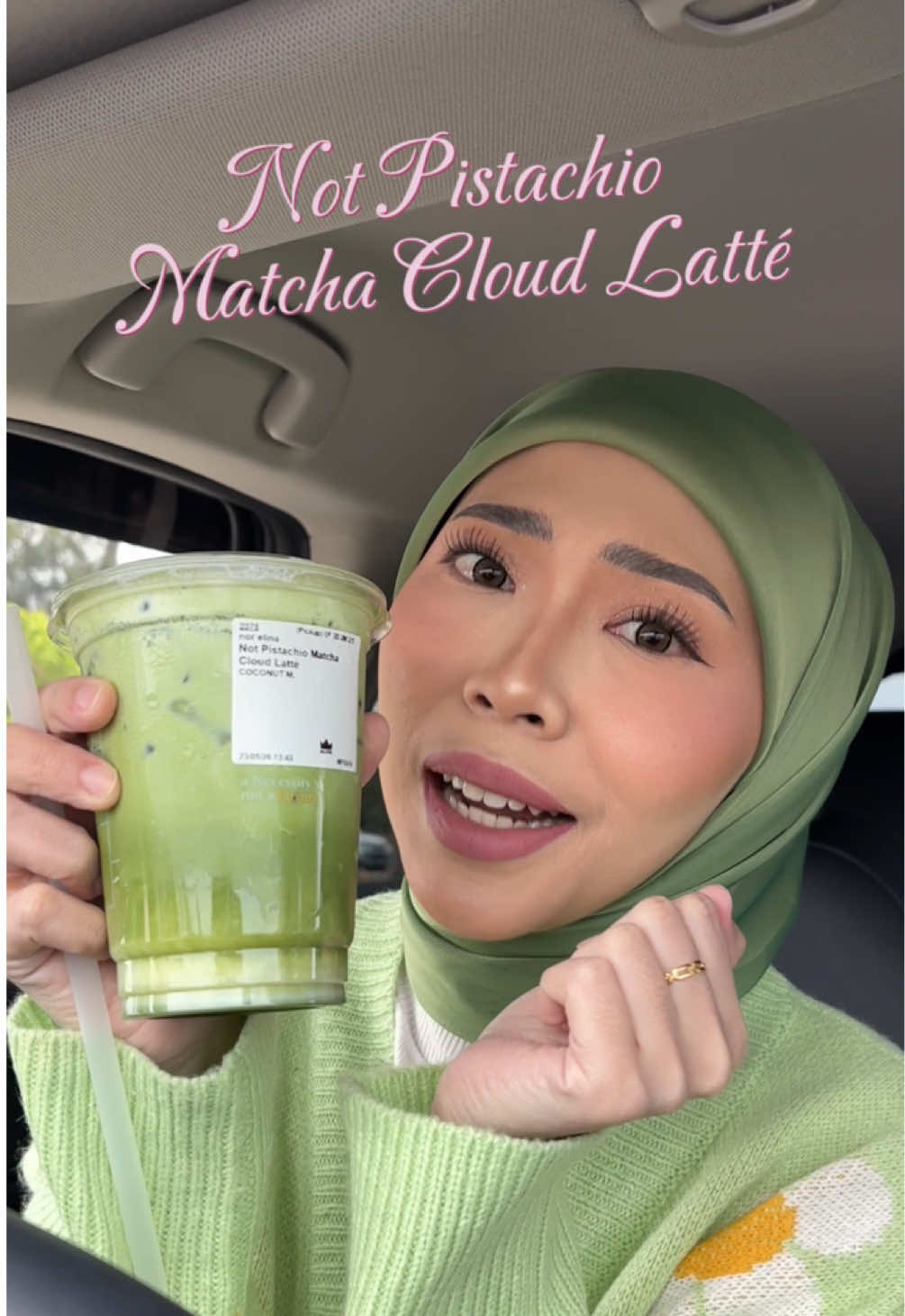 TikTok post by @elinasajali for ZUS COFFEE. Caption reads: [...] suka dgn Matcha Cloud series ZUS ni! @ZUS....