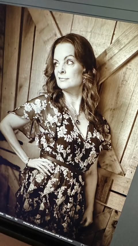 Instagram post by @kimberlywilliamspaisley for Hulu. Caption reads: [...] all seasons of #FarmerWantsAWife on @Hulu....