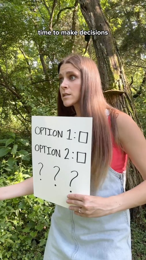 Instagram post by @sarahmaddack for 1800 Contacts. Caption reads: Do you wear contacts? Make your life easier and....