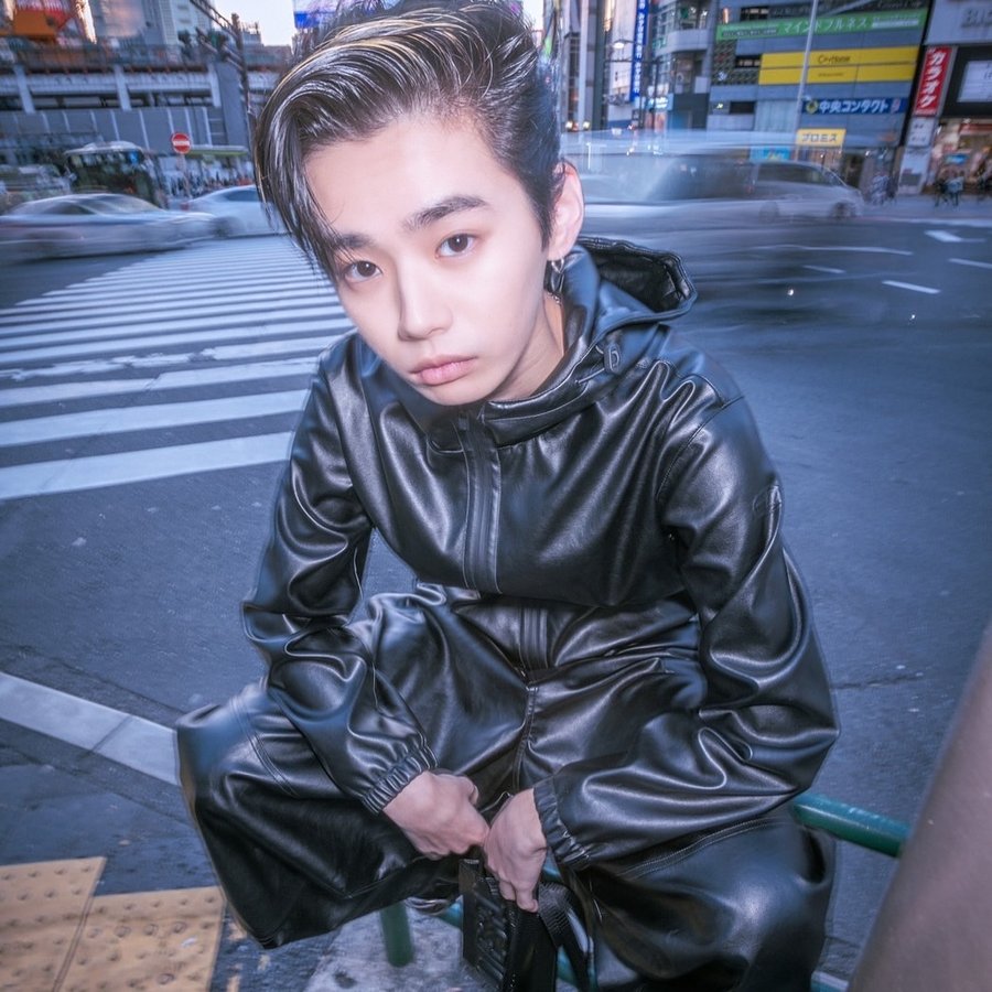 Instagram post by @noserln for Droptokyo. Caption reads: #diesel #ForSuccessfulLiving #PR.