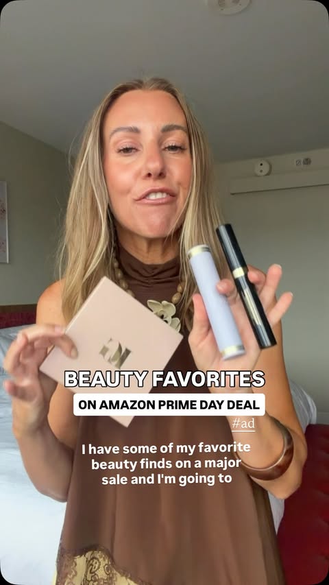 Instagram post by @jaclyndeleonstyle for Amazon Beauty. Caption reads: [...] Amazon prime day deals | amazon beauty....