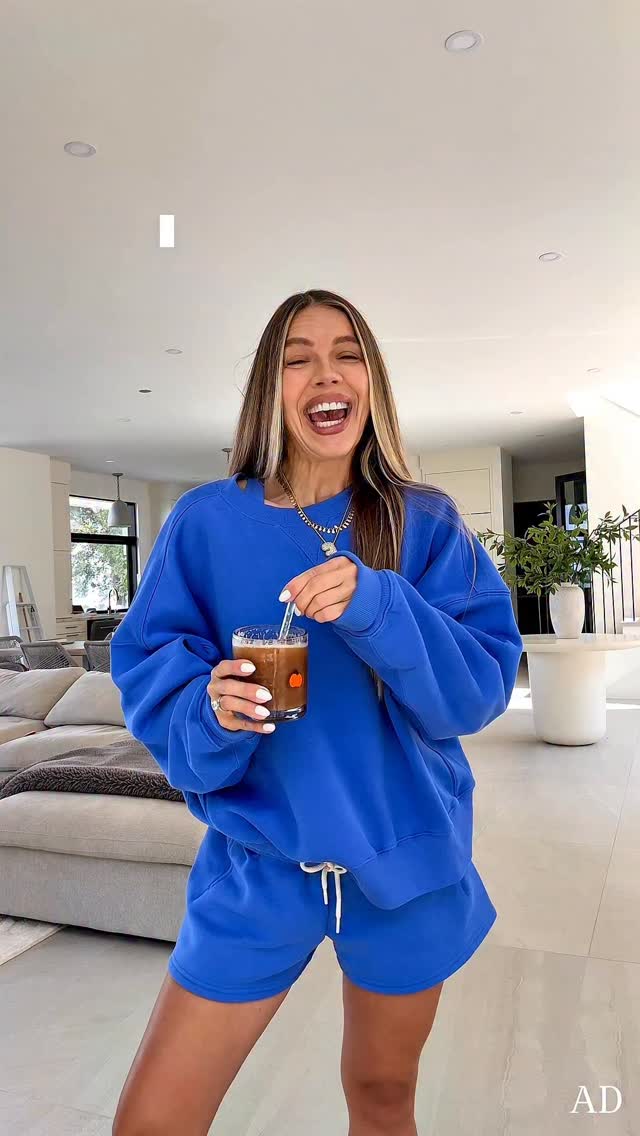 Instagram post by @_ericashaw for Clorox. Caption reads: Come clean my new home for fall with me!😁🧼🙌🧺 #....