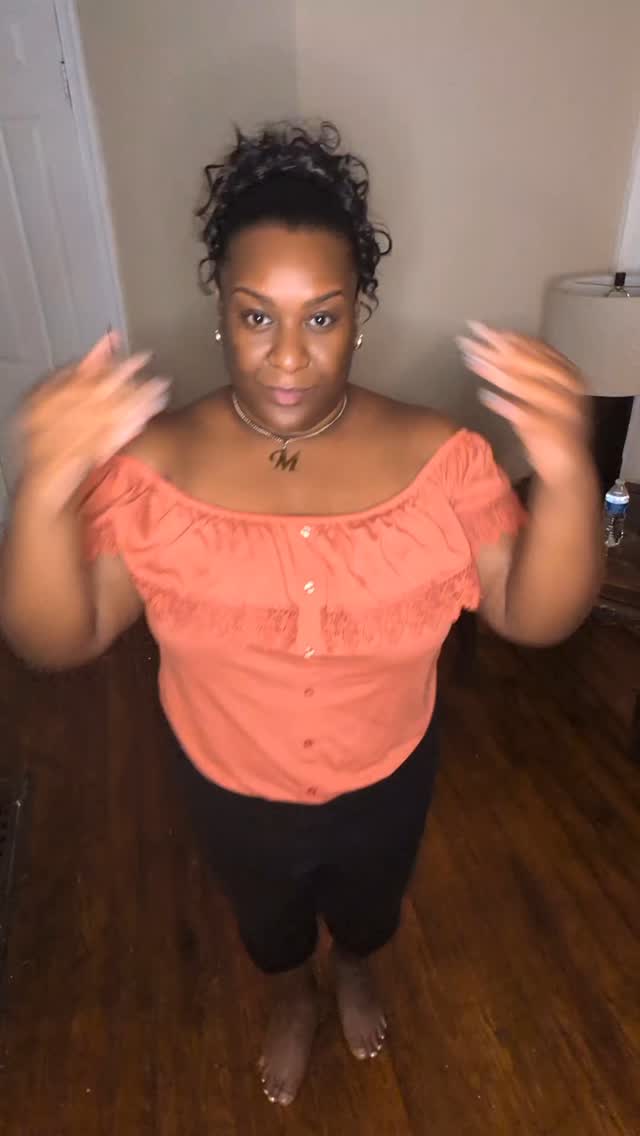 Instagram post by @bkfiregirl for Goli. Caption reads: Tú salud intestinal importa #guthealth....